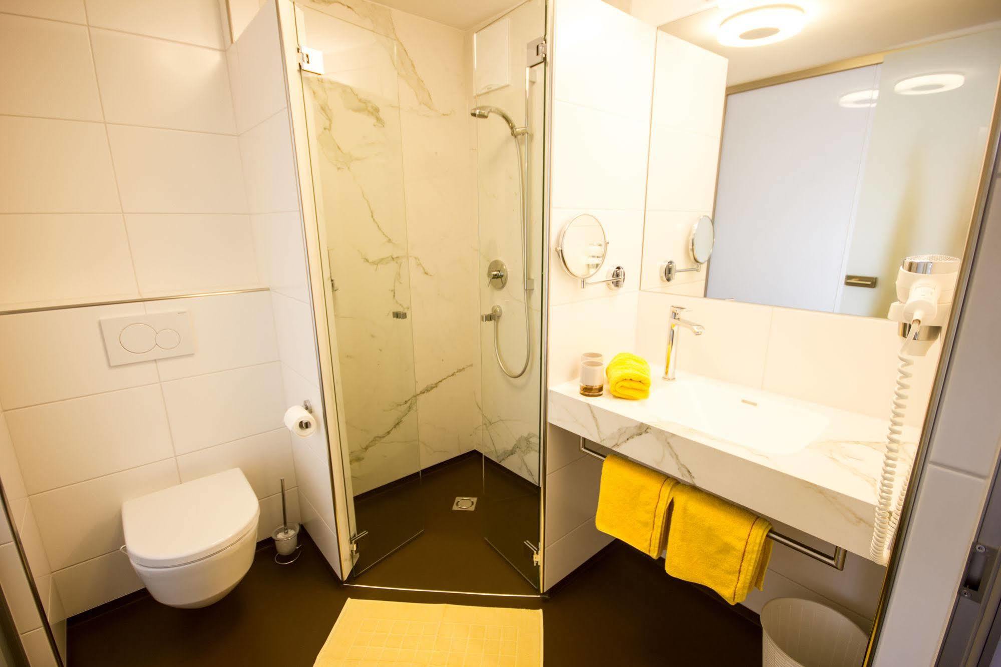 Gaestehaus Stabauer モントゼー エクステリア 写真