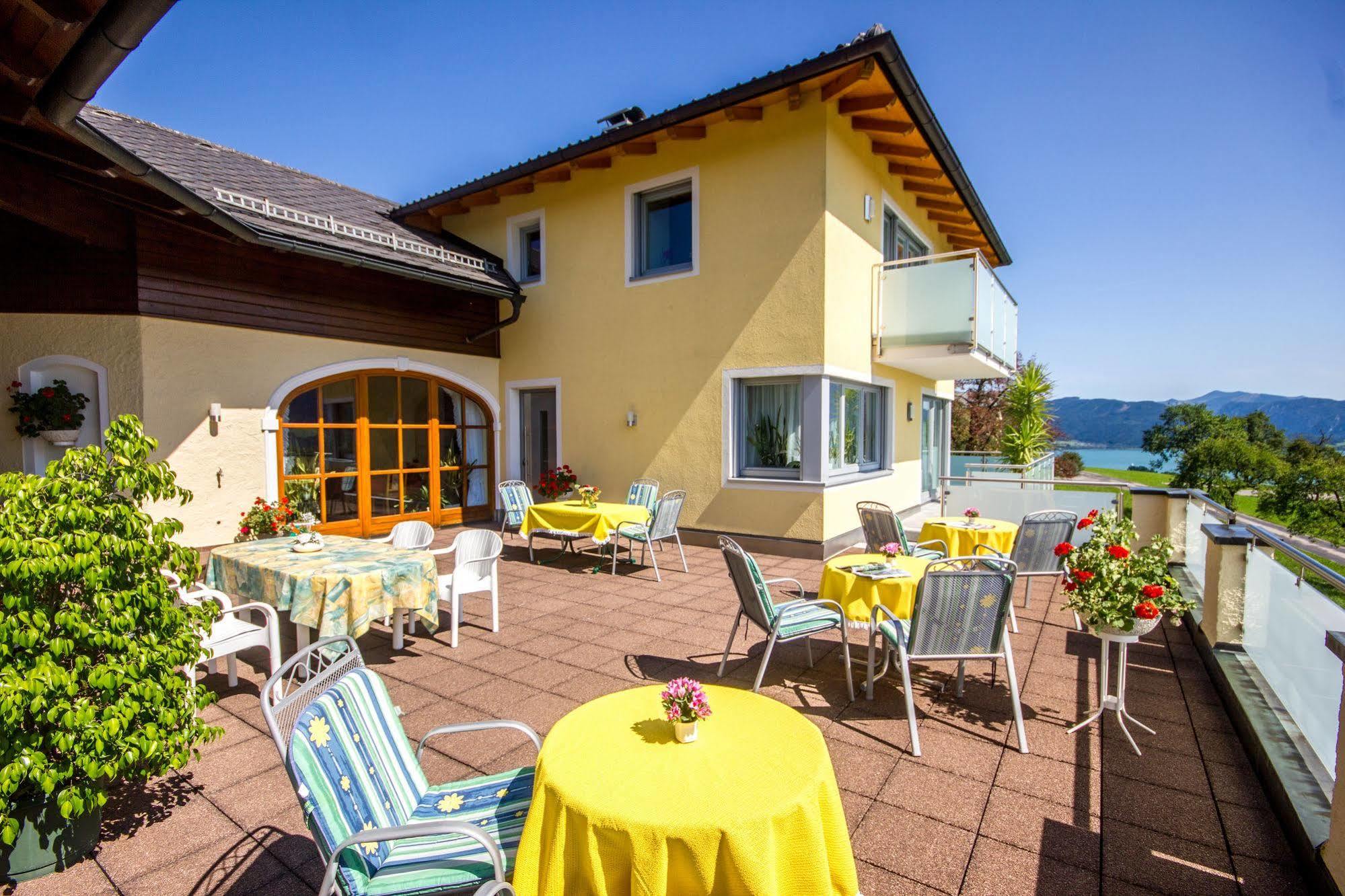 Gaestehaus Stabauer モントゼー エクステリア 写真
